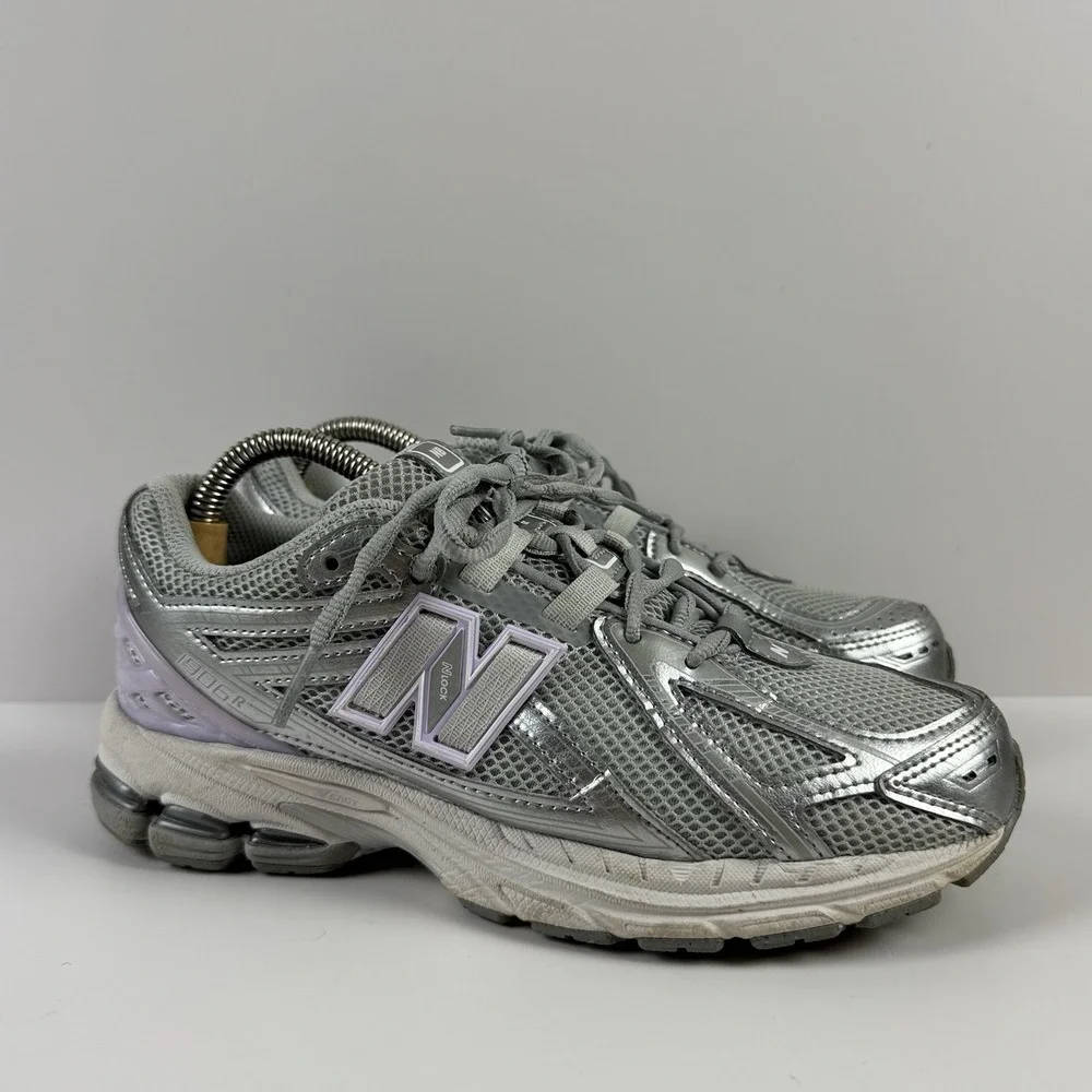 New Balance 1960R Silver White/Purple Sneaker Shoes Youth 6 Women's Sz‎ 8